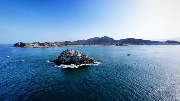 Dibba Rock Dibba Rock